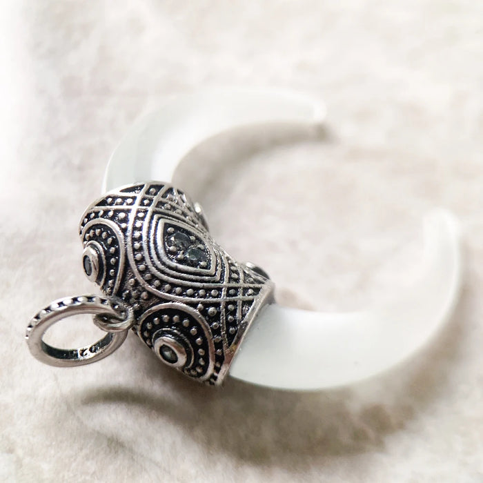 925 Sterling Silver Tiger Tooth Pendant Fashion Jewelry For Women