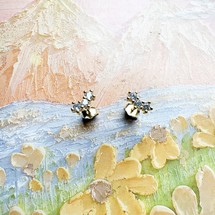 925 Sterling Silver Delicate White Stone Ear Studs