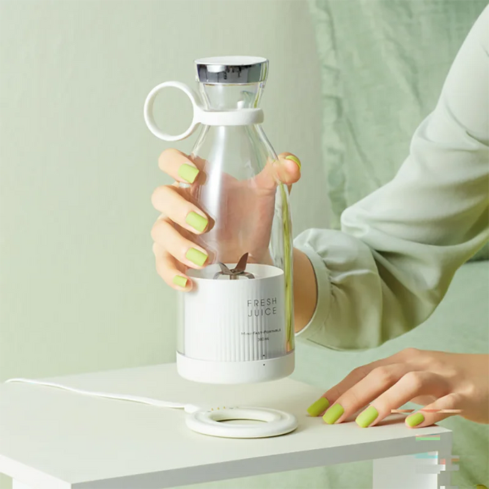 Rechargeable Portable Fruit Juicer Blender