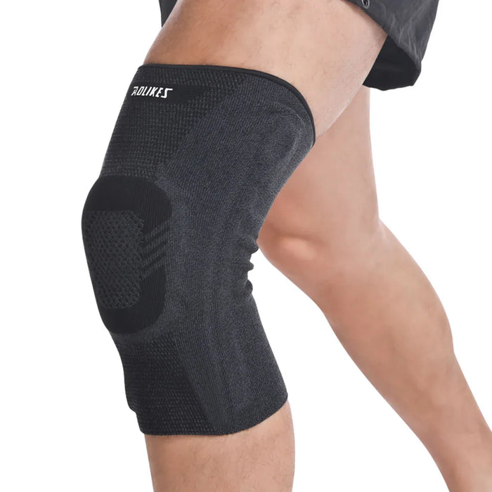 Breathable Men Knee Brace With Silicone Spring Basketball & Volleyball Support