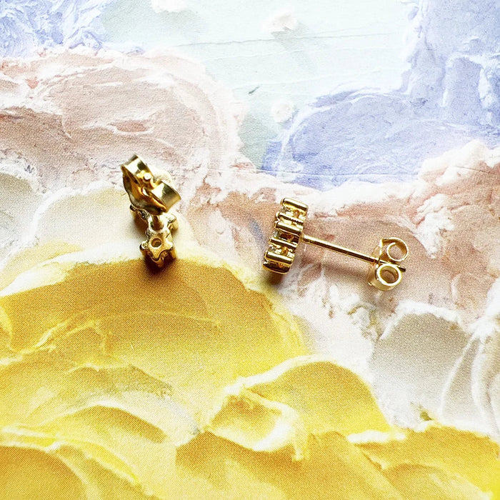 925 Sterling Silver Delicate White Stone Ear Studs