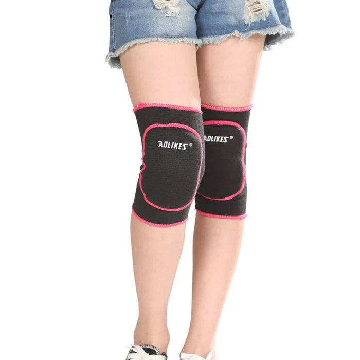 Pair of Kids Thick Sponge Knee Pads For Sports And Gym