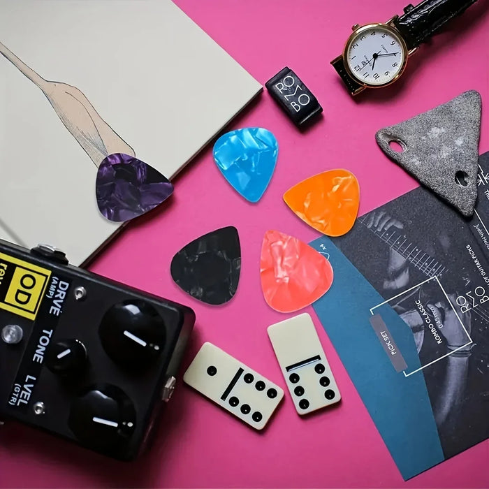 100 Mixed Colour Guitar Picks Assorted Sizes