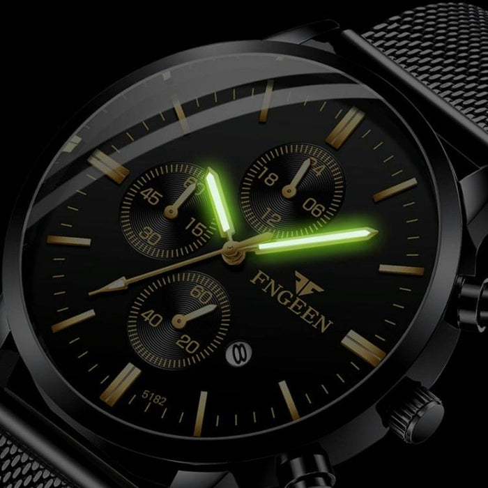 W5128 Men Three Eyes Subdial Luminous Quartz Student Simple Watch All Black Surface Golden Nails
