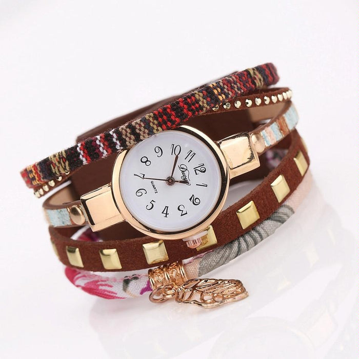 Women Quartz Bracelet Watch With Leaf Shape Pendant