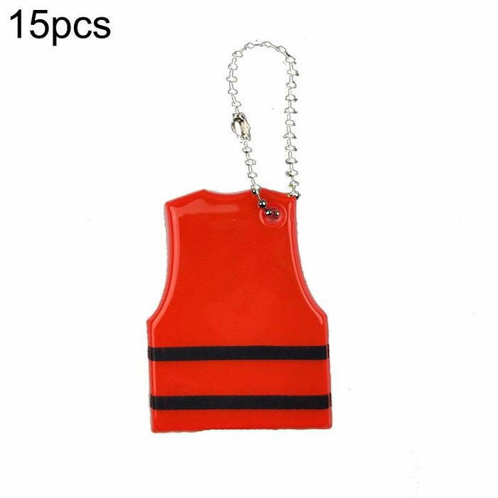 15 Pcs Vest Style Reflective Pendant Night Warning Highlight Reflective Keychain Random Colour Delivery 4.5X5.5Cm