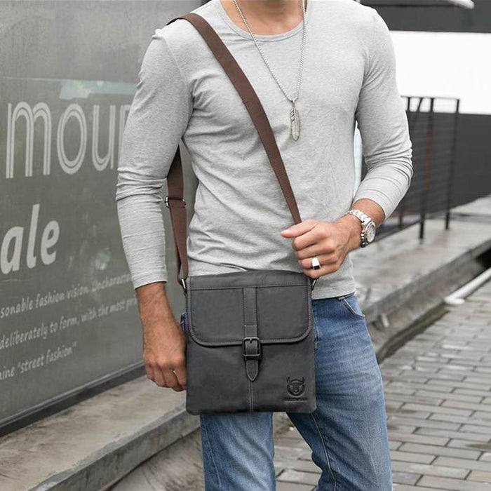 Men Leather Shoulder Bag For Sports & Outdoor Use