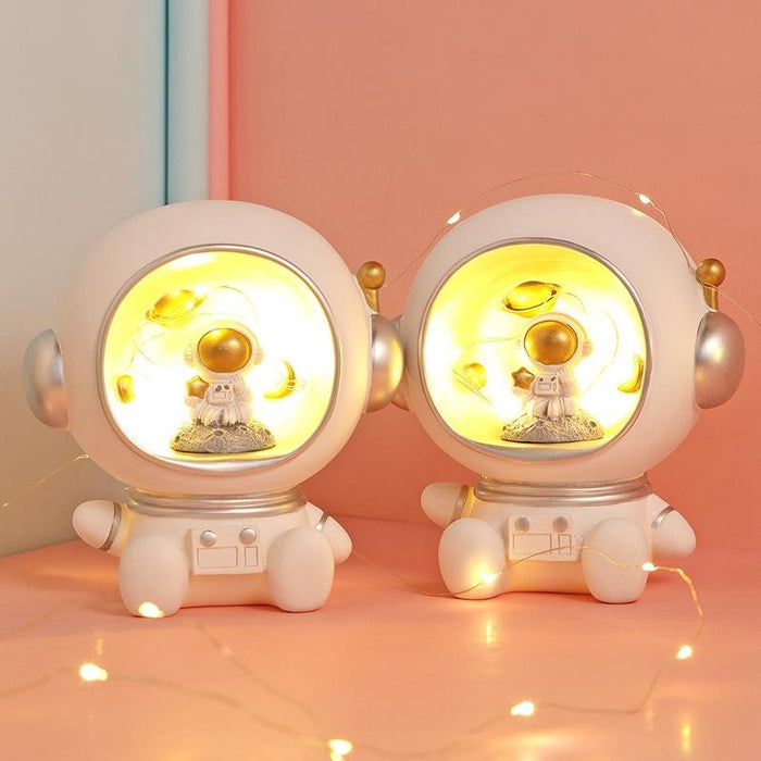 Resin Astronaut Night Light Space Star Ornament