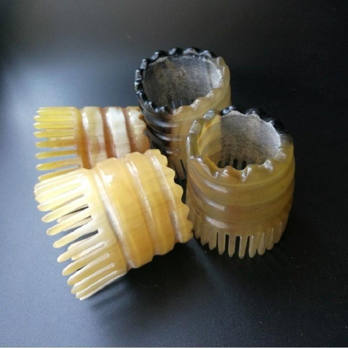 Cylindrical Shampoo Brush Short Comb Random Colour