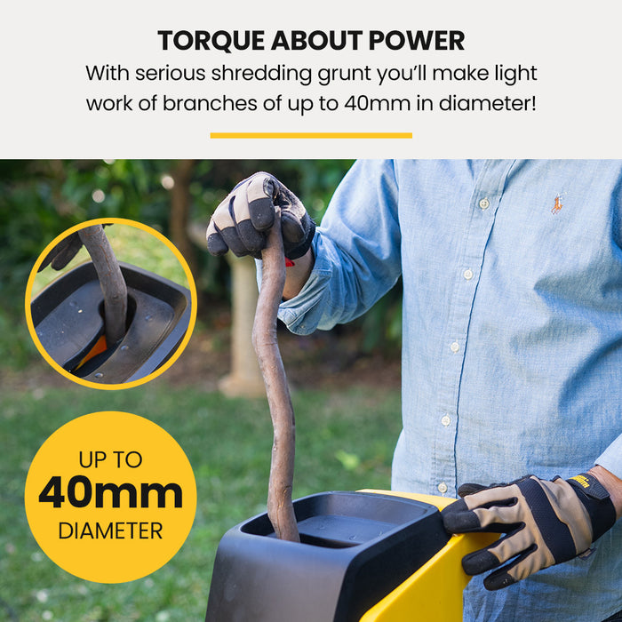2400W Electric Garden Mulcher Shredder Portable Wood Chipper Push Stick 40L Collection Bag