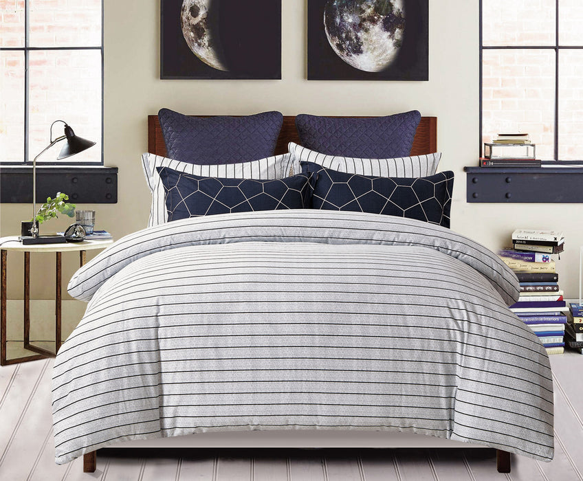 Queen Size 100% Cotton Reversible Quilt Cover Set - Fred