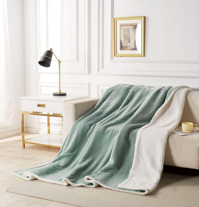 King Size 2-In-1 Teddy Sherpa Quilt Cover Set - - Sage Green