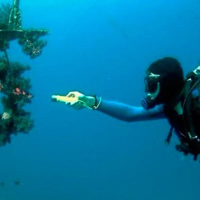 Adjustable Waterproof Diving Led Flashlight