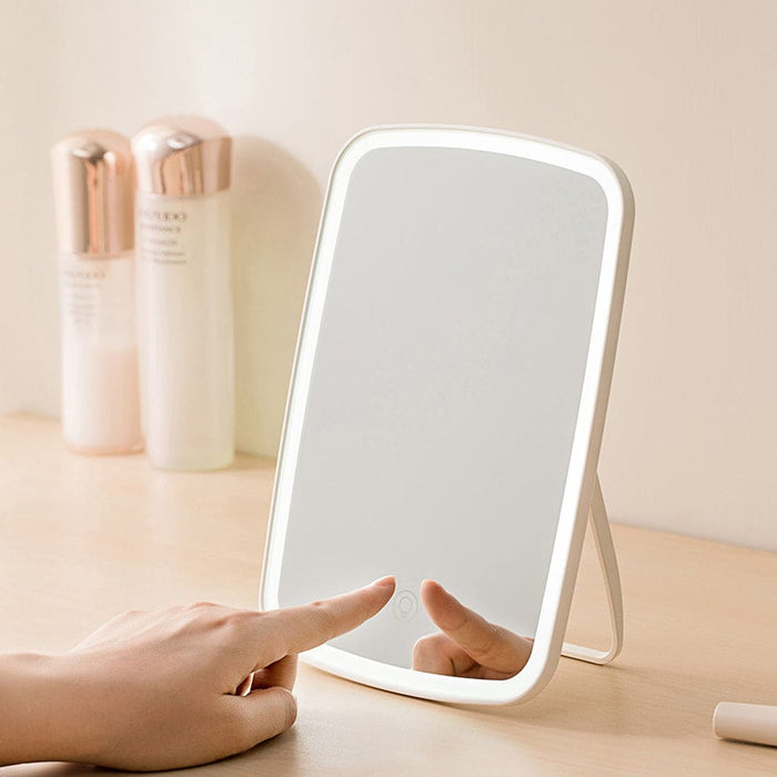 Vibe Geeks Adjustable Brightness Led Makeup Mirror- Usb