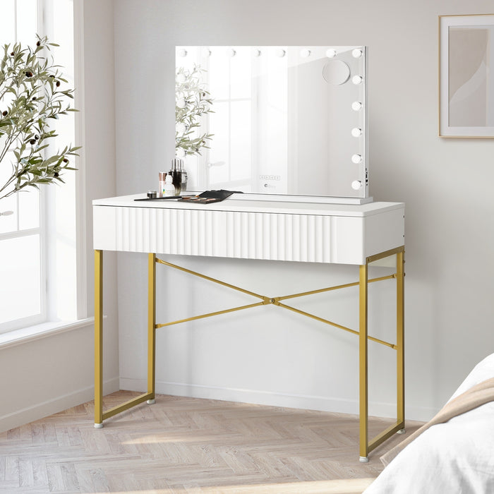 Dressing Table Bluetooth Makeup Mirror 18 Led Light Vanity Mirror