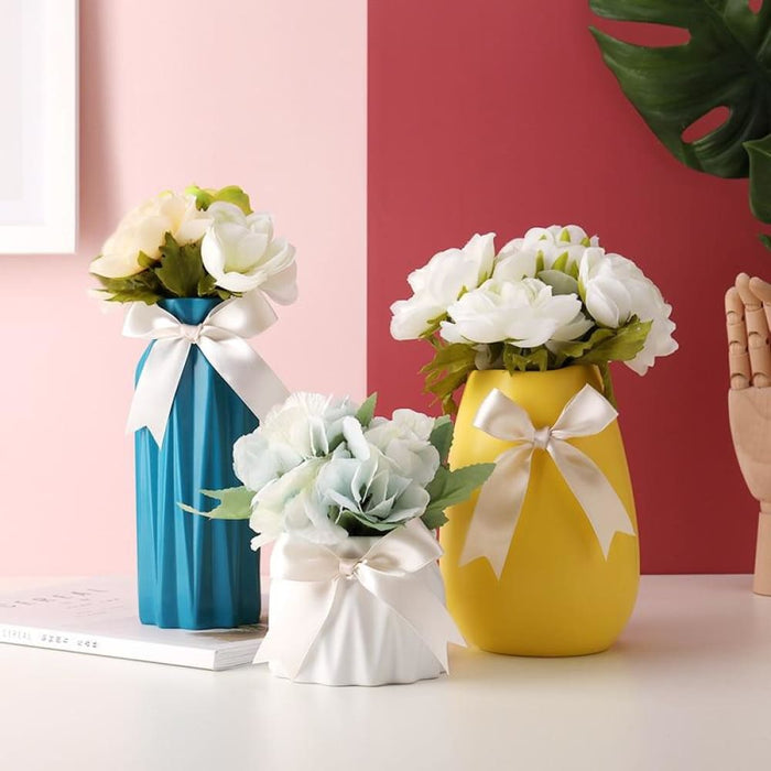 Modern Animals Figurine Vase Tissue Holder for Living Room