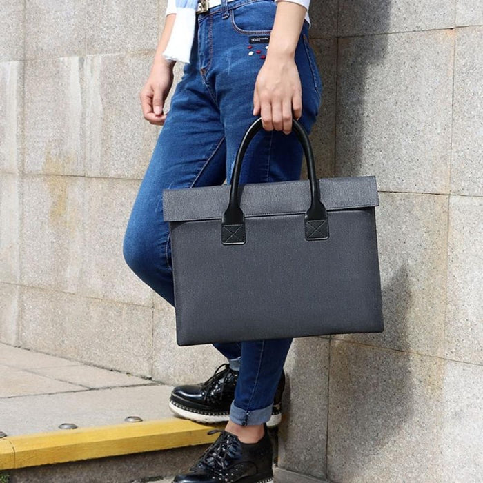 St04 Waterproof Portable Laptop Case Size 15.6 Inches