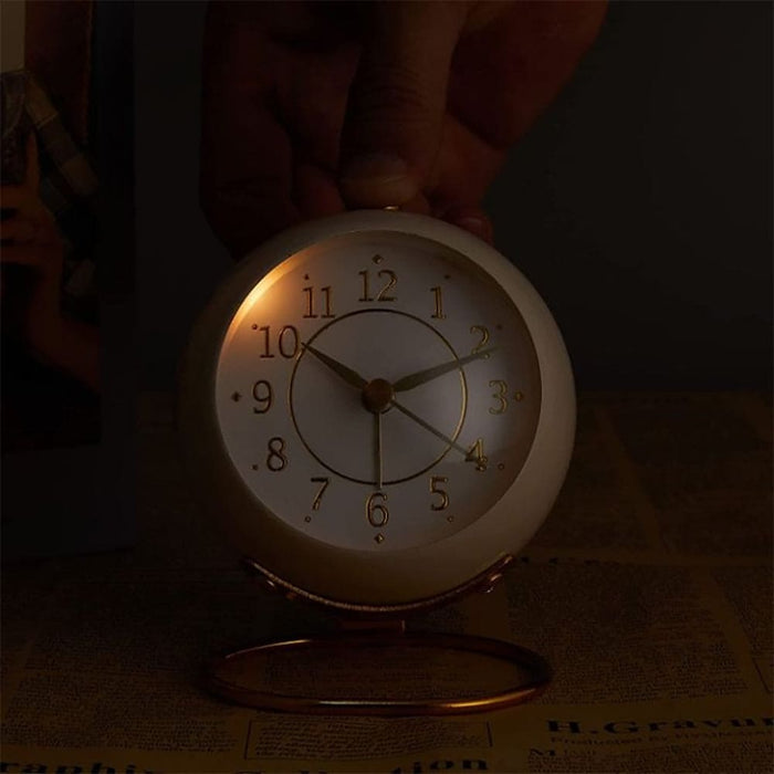 Vibe Geeks Vintage Silent Metal Desk Clock Non - ticking