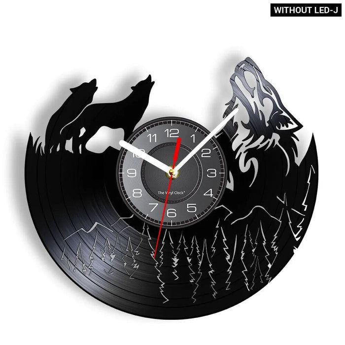 Vintage Wolf Wall Clock for Wildlife Lovers