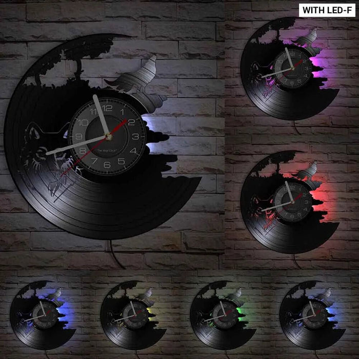 Vintage Wolf Wall Clock for Wildlife Lovers