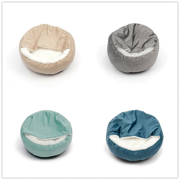 Warm Waterproof Dirt Resistant Dog Bed with Hooded Blanket
