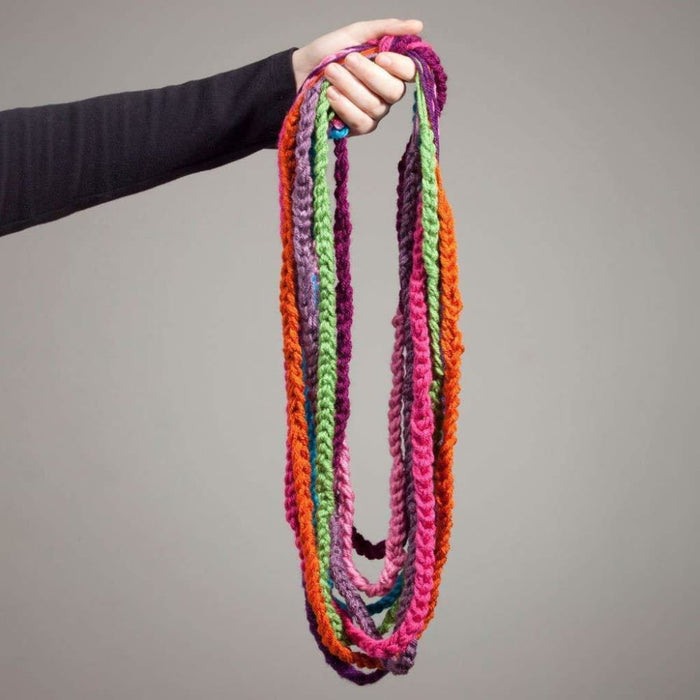 Ann Williams - Craft - tastic Finger Crochet Kit