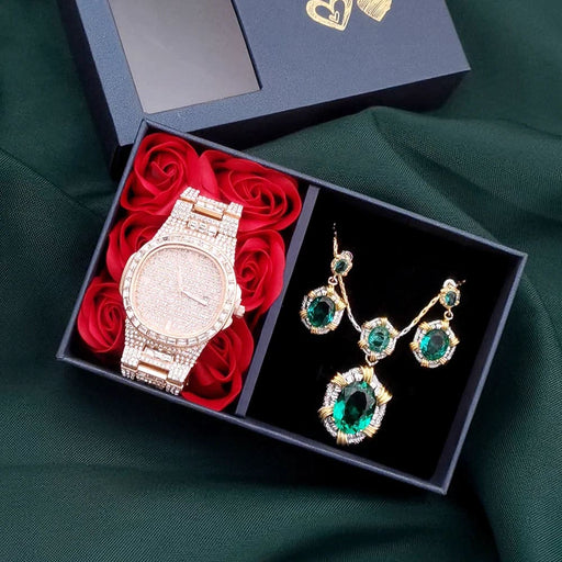 Womens Full Diamond Quartz Watch Retro Green Gemstone