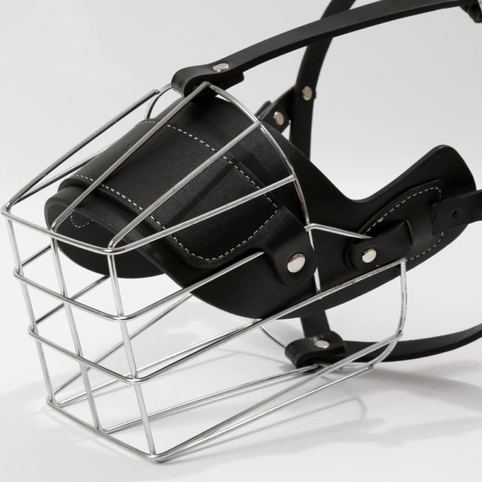 Comfortable Leather Strap with Adjustable Mouth Muzzle