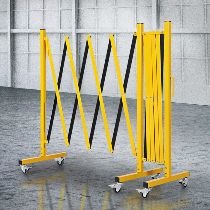 Expandable Portable Safety Barrier With Castors 510cm